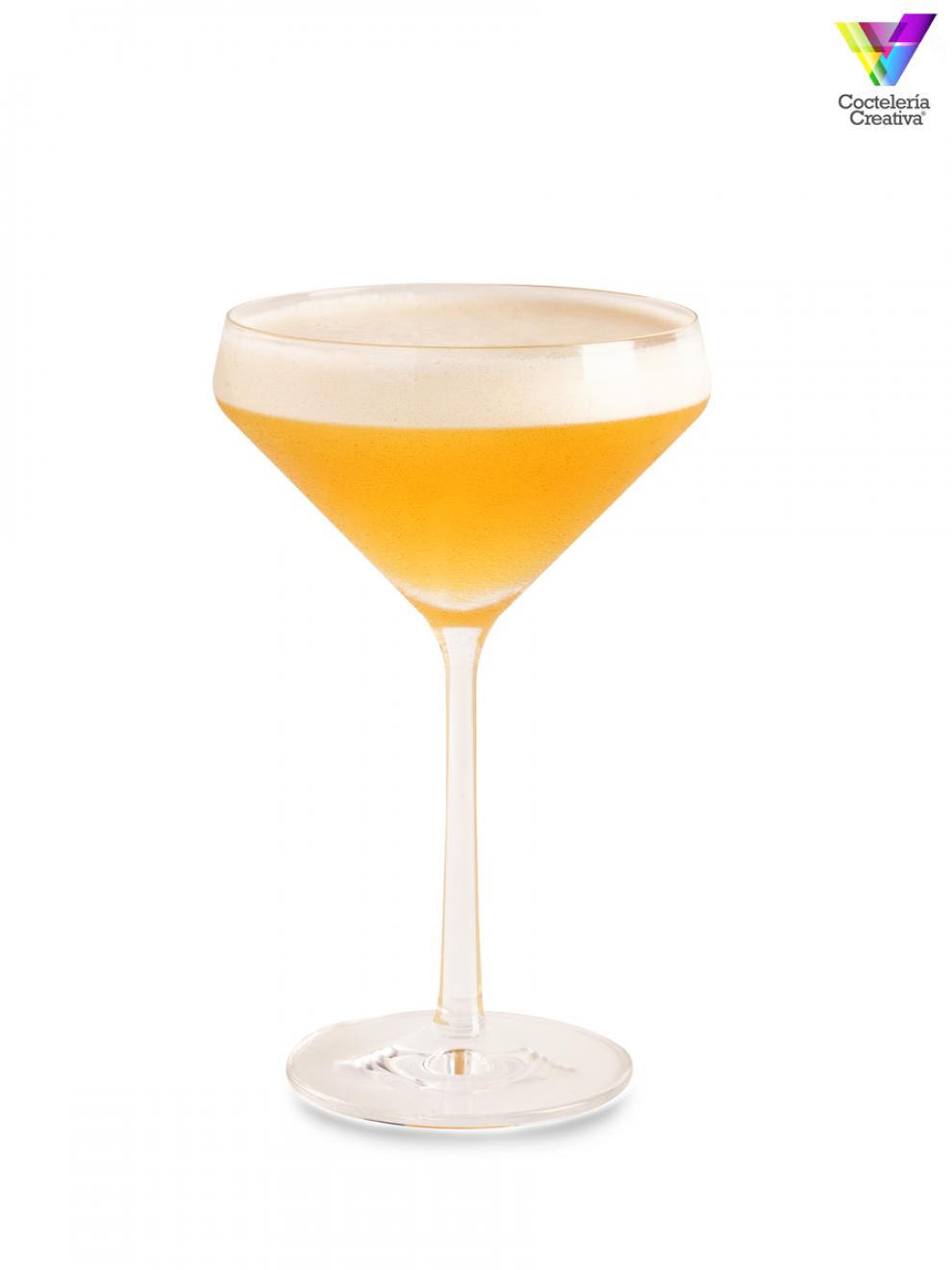 Malate Martini con Ron Don Papa en copa Malate Martini con Ron Don Papa en copa