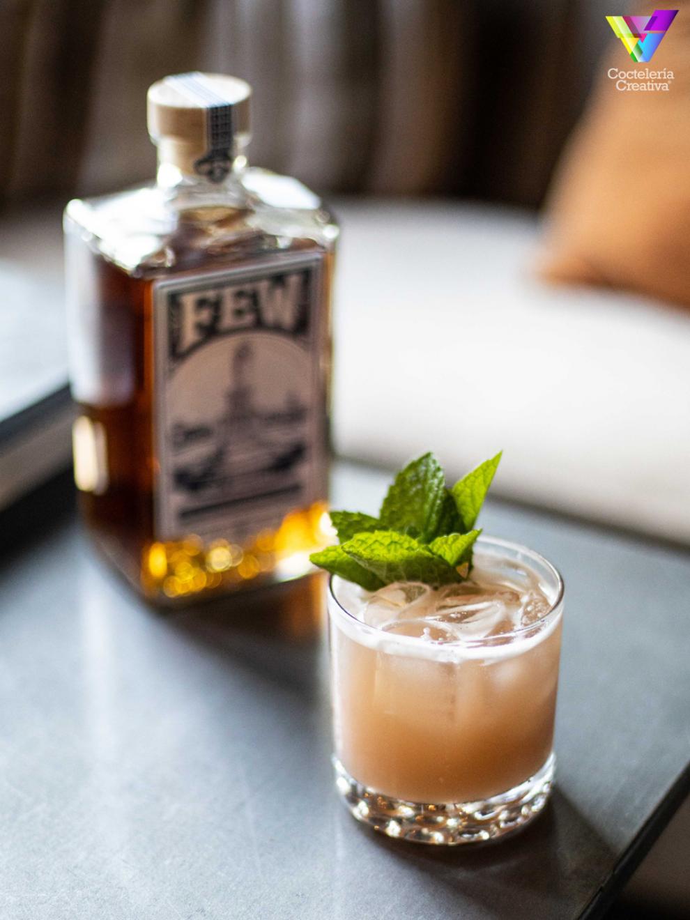 Cocktail FEW endless summer imagen cóctel FEW endless summer